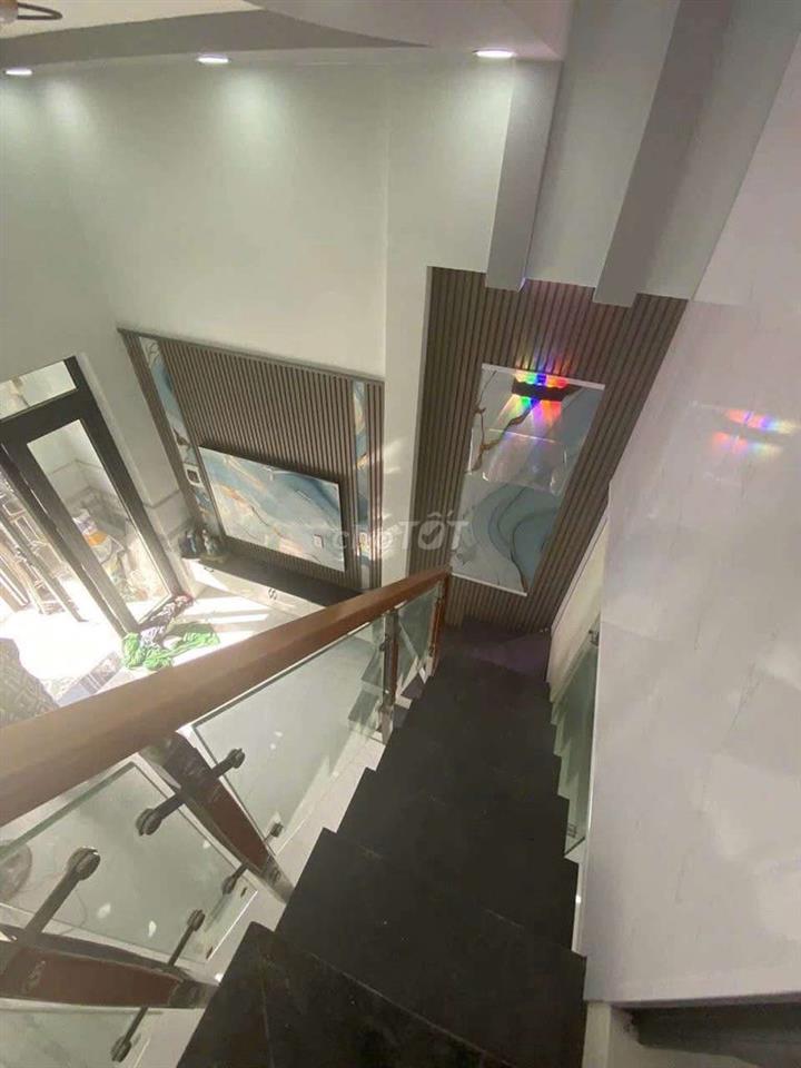 Nhà mới Tân Thới Hiệp 21 hẻm xe hơi dt 3.5x8m đúc lững