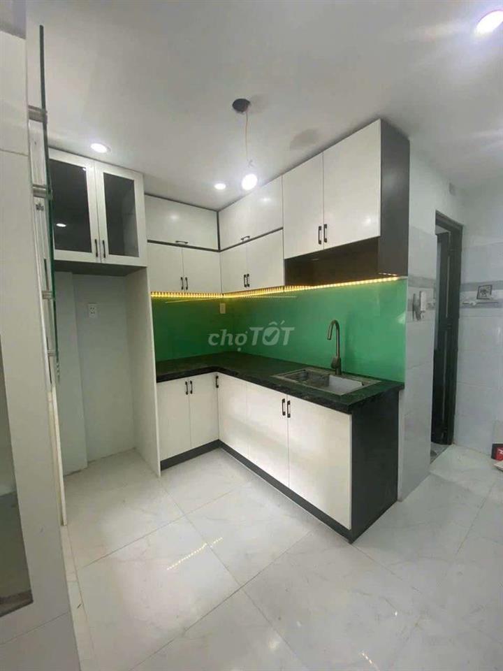 Nhà mới Tân Thới Hiệp 21 hẻm xe hơi dt 3.5x8m đúc lững