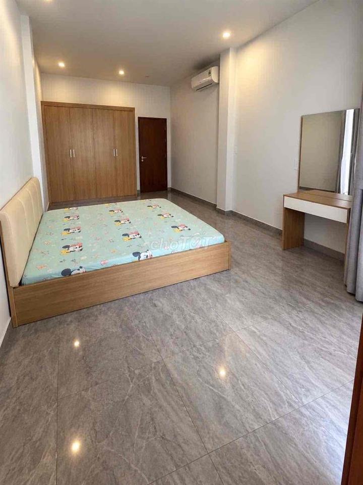 SHARE PHÒNG RỘNG 40M2 TRONG NHÀ NGUYÊN CĂN MẶT TIỀN Q7- PHÒNG ĐẸP-SẠCH