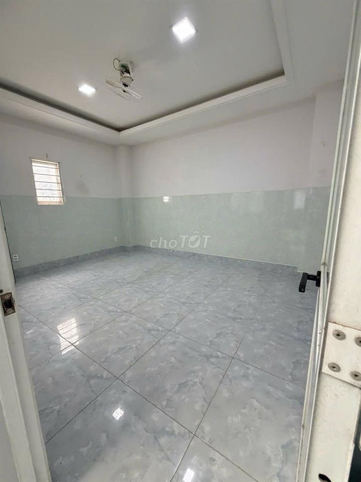 Phòng trọ ưu tiên sinh viên, ĐH Sư phạm kỹ thuật, Cao Thắng, Luật,...
