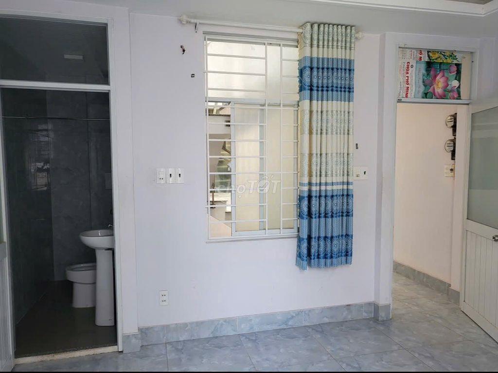 Phòng trọ ưu tiên sinh viên, ĐH Sư phạm kỹ thuật, Cao Thắng, Luật,...