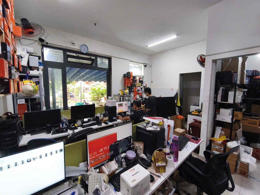 Cần bán shophouse vừa ở vừa kinh doanh