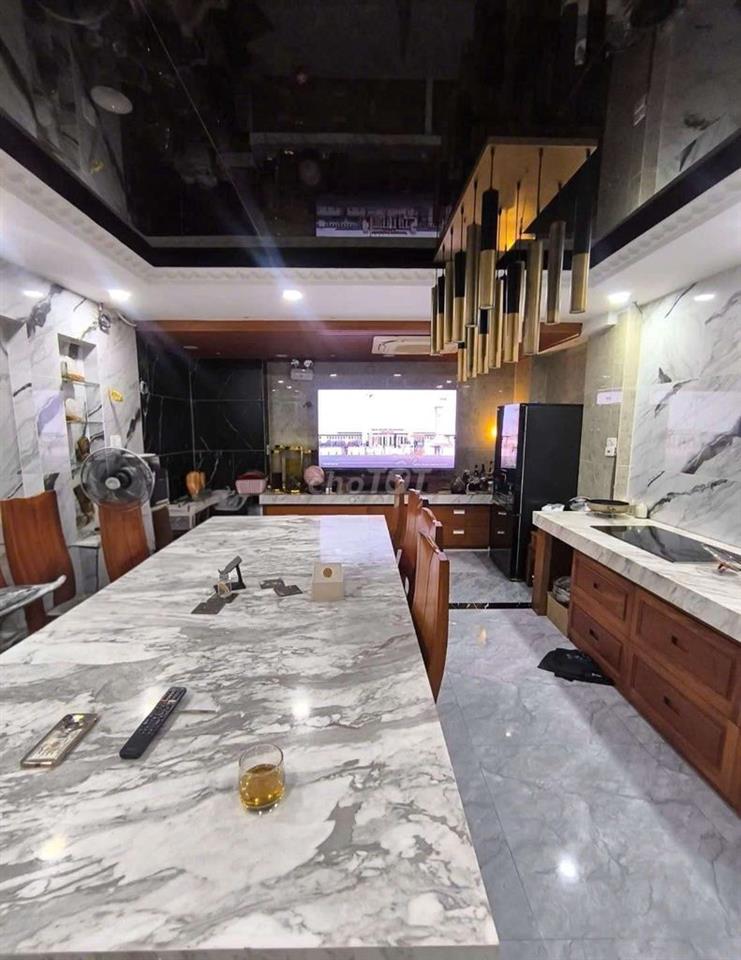Bán Nhà Phan Huy Ích - 65m2 - 5 Tầng - Nội Thất Cao Cấp hẻm ÔTô