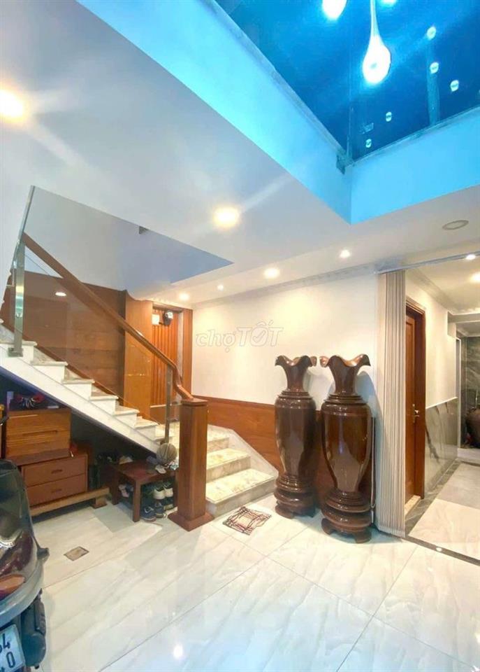 Bán Nhà Phan Huy Ích - 65m2 - 5 Tầng - Nội Thất Cao Cấp hẻm ÔTô