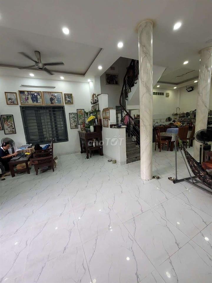 Bán Nhà Quang Trung - 94m2 - 6,6 × 13,7 - 3 Tầng 