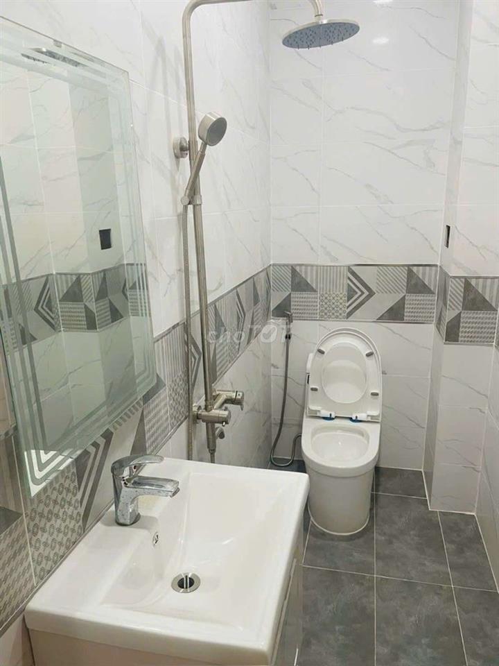 Bán CHDV - 5 Tầng - 6 phòng - Thống Nhất - Thu Nhập Ổn Định Giữ Tiền 