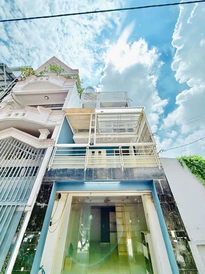 ✅ Bán Nhà Sát Dương Quảng Hàm - 3 Tầng - Hẻm Xe Tải 