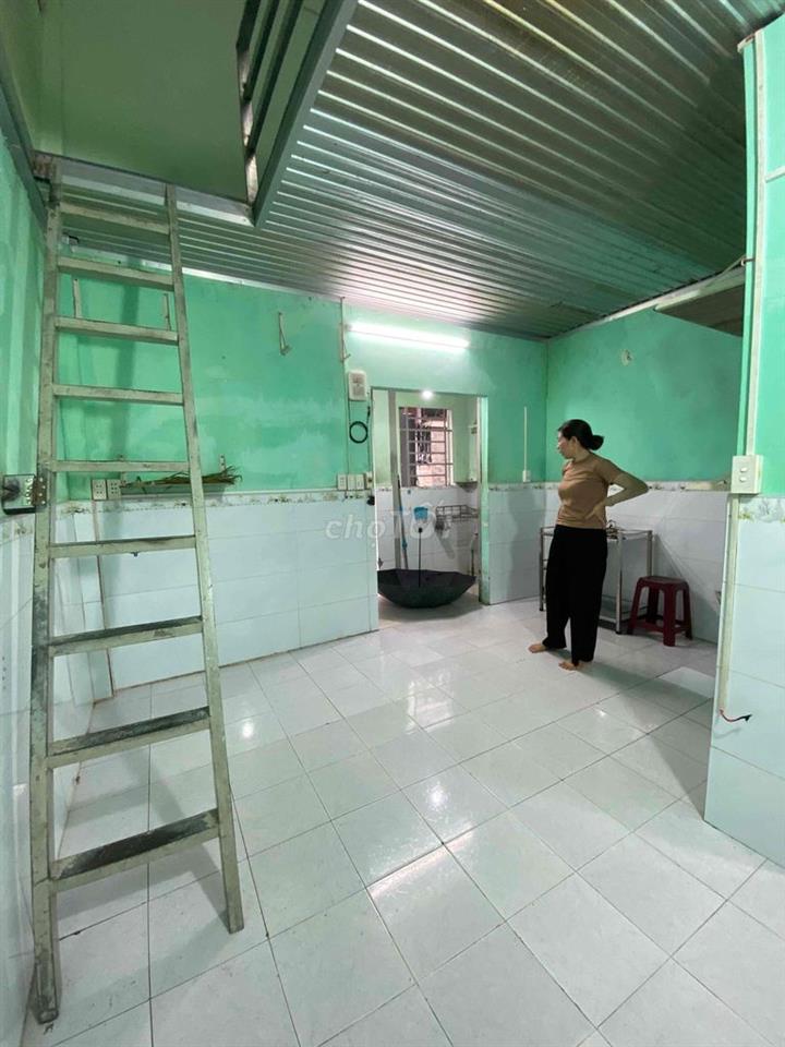 Phòng trọ mặt tiền hẻm Quang Trung
