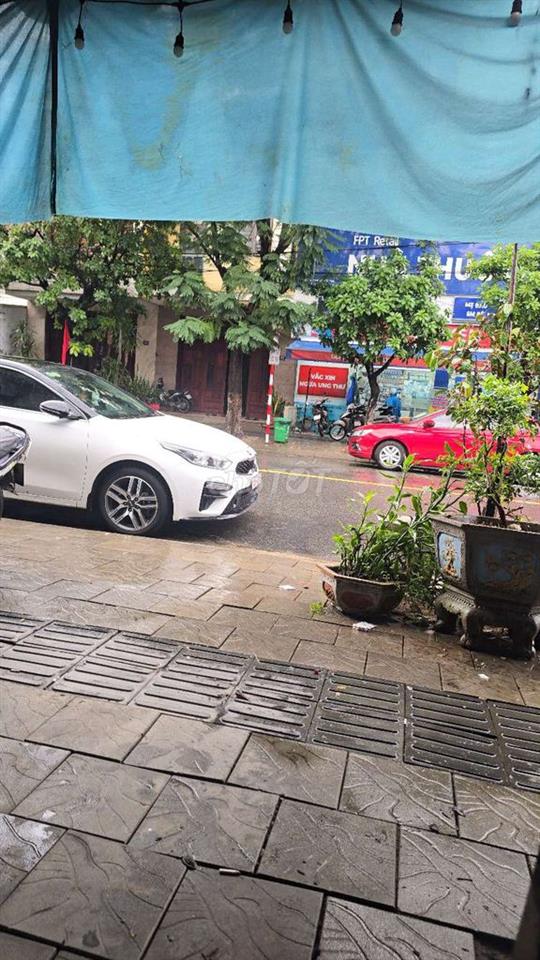 Phòng trọ có gác lửng mặt tiền đường lớn