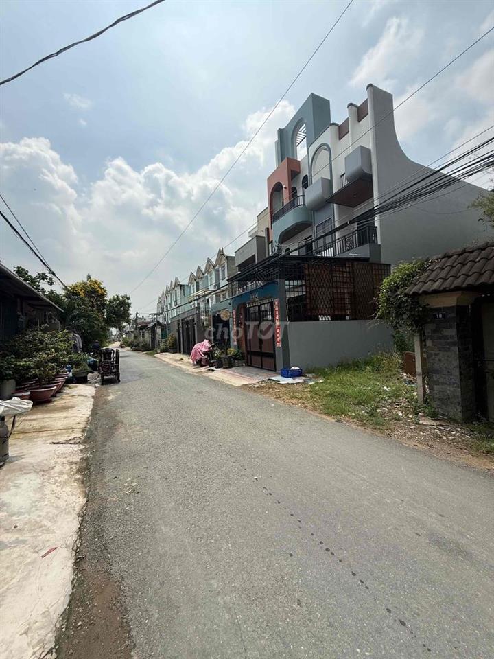 bán đất chính chủ mặt tiền đường bà râm, long thượng