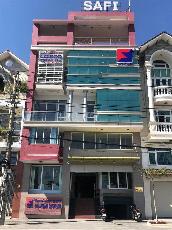 Cho thuê văn phòng vị trí thuận lợi, view hồ sinh thái Đống Đa