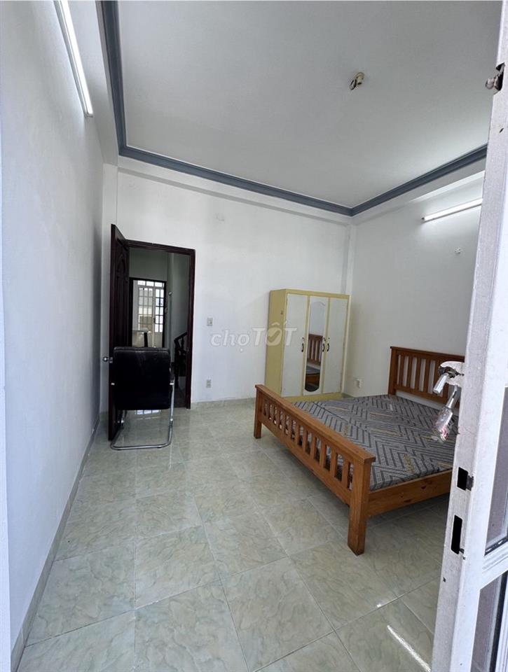 Cho thuê nhà 4 tầng hxh  thông, 4 phòng ngủ, 3 vệ sinh, 1 bếp