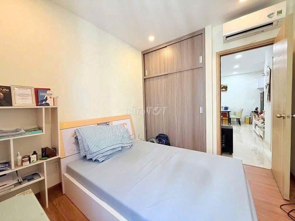 Chung cư Hoa Sứ, P7, PN: 75m2, đầy đủ NT, 2PN, 12triệu