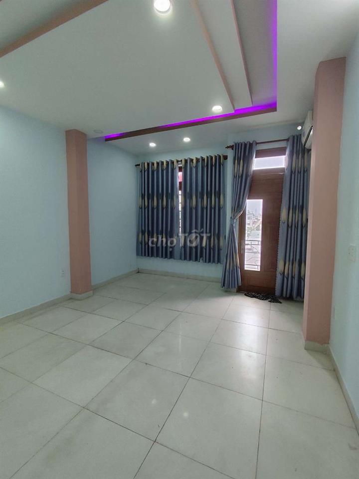 NHÀ 3 LẦU GIÁ RẺ HXH THÔNG, NGAY GẦN SÔNG VÀM THUẬT THÔNG RA TX 52