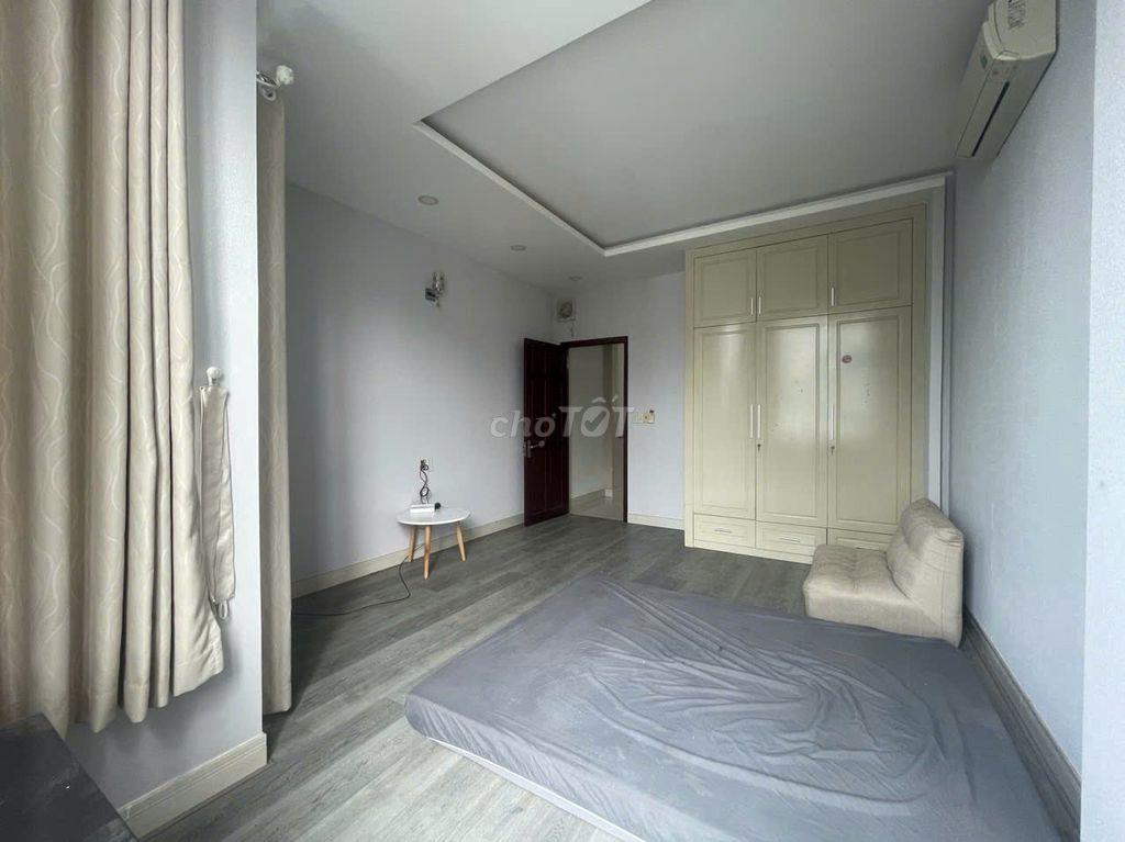 Cho thuê nhà 4 tầng, 4mx18m, mt đường 10m bến xe quận 8, 16 triệu