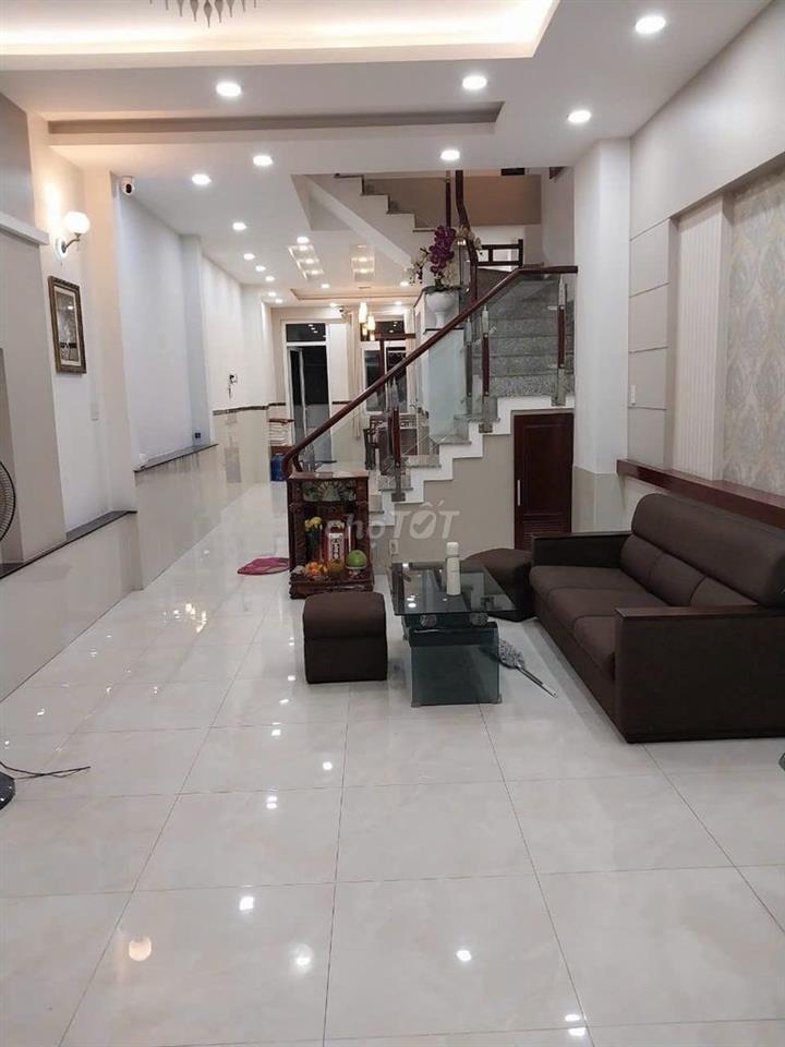 Cho thuê nhà 4 tầng, 4mx18m, mt đường 10m bến xe quận 8, 16 triệu