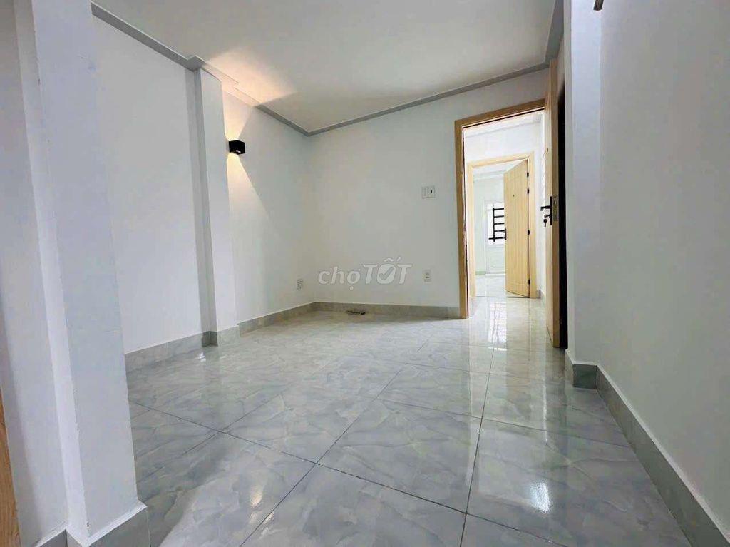 Nhà Phố Quốc Lộ 13 Đường số 4 có 2 tầng lâu Sổ hồng chính hoàn công