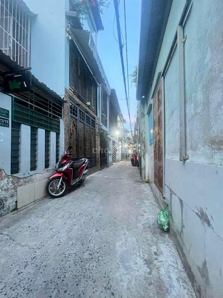 Nhà ngay chợ Hiệp Bình 5,3x10m Sổ Hồng Chính chủ bán gấp