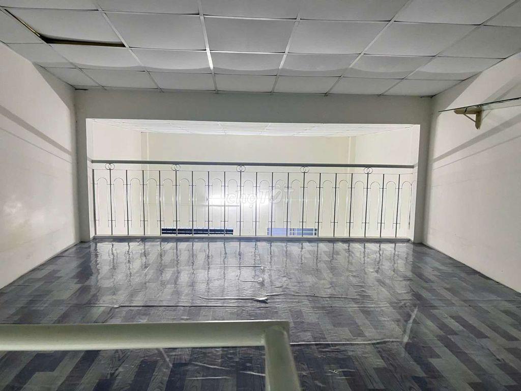 Nhà ngay chợ Hiệp Bình 5,3x10m Sổ Hồng Chính chủ bán gấp