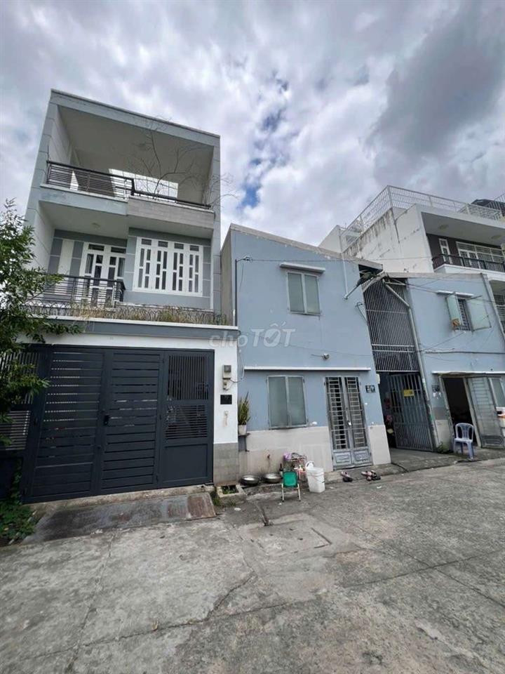 Nhà trọ Đường số 23 khu Bên Sông 5x22m Sổ Hồng Đường xe hơi bán