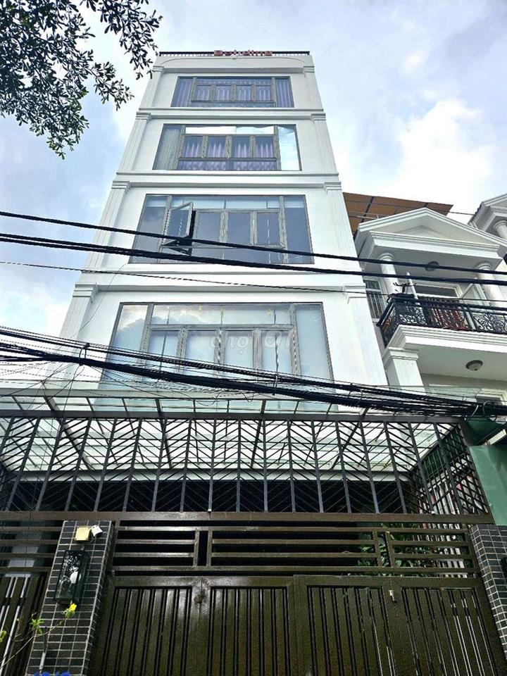 Nhà Phố 6 tầng ngay Ngã 4 Bình Phước chợ Đầu Mối Thủ Đức có hầm