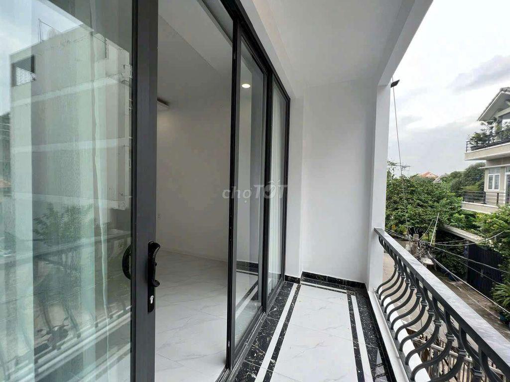 Bán Nhà Phố 4 tầnglâu Khu Bên Sông Phạm Văn Đồng Đường rộng7m Sổ hồng,
