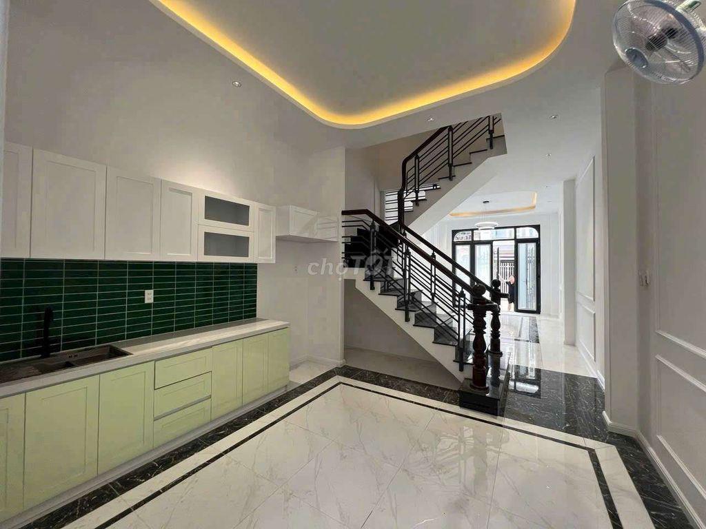 Bán Nhà Phố 4 tầnglâu Khu Bên Sông Phạm Văn Đồng Đường rộng7m Sổ hồng,