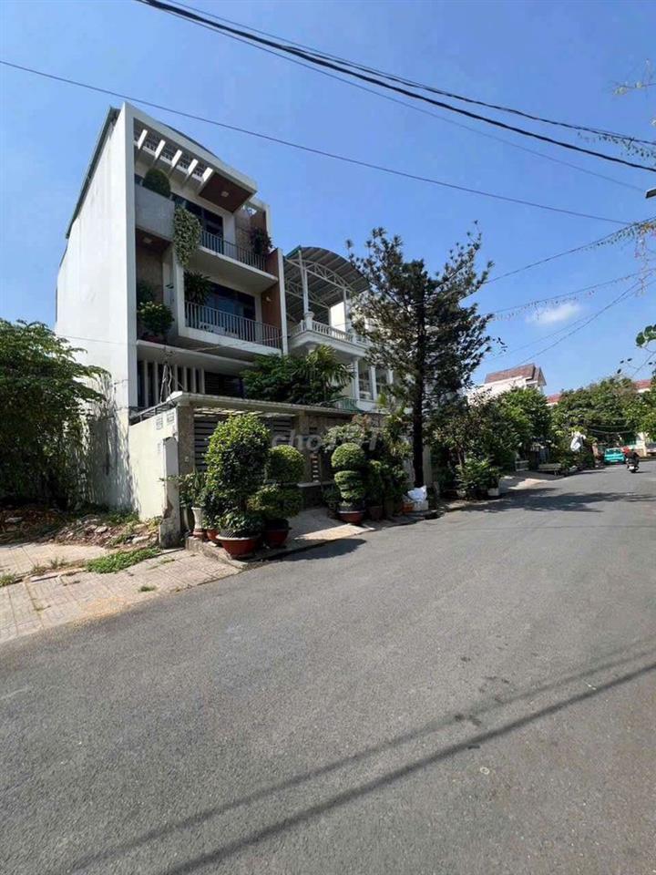 Bán Đất Thổ cư Khu Bên Sông Phạm Văn Đồng 130m2 Khu bàn cờ Đường thông