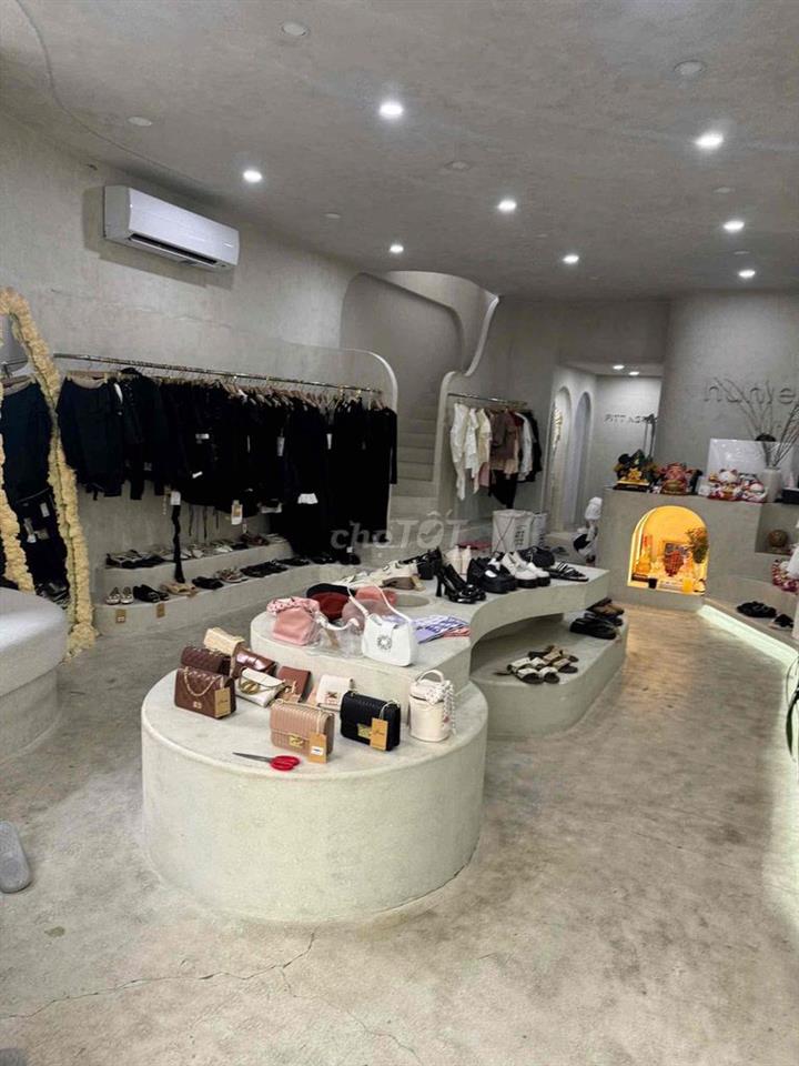 Bán nhà Mặt Tiền Căn góc 35 nguyễn Việt Hồng Cần thơ