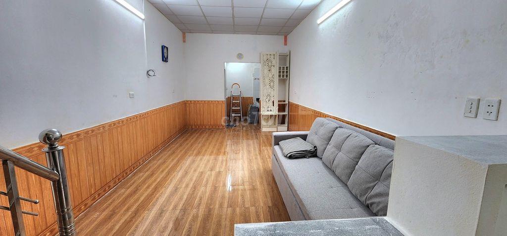 Cho thuê nhà riêng tại Ngõ 199 Lò Đúc, 8 triệu VND, 70m2,  chính chủ
