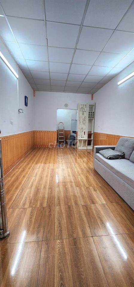 Cho thuê nhà riêng tại Ngõ 199 Lò Đúc, 8 triệu VND, 70m2,  chính chủ