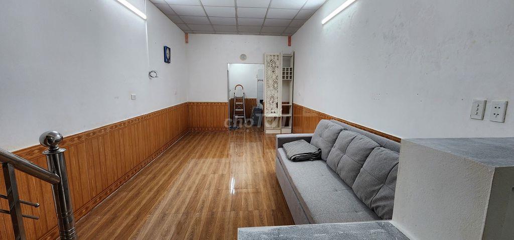 Cho thuê nhà riêng tại Ngõ 199 Lò Đúc, 8 triệu VND, 70m2,  chính chủ