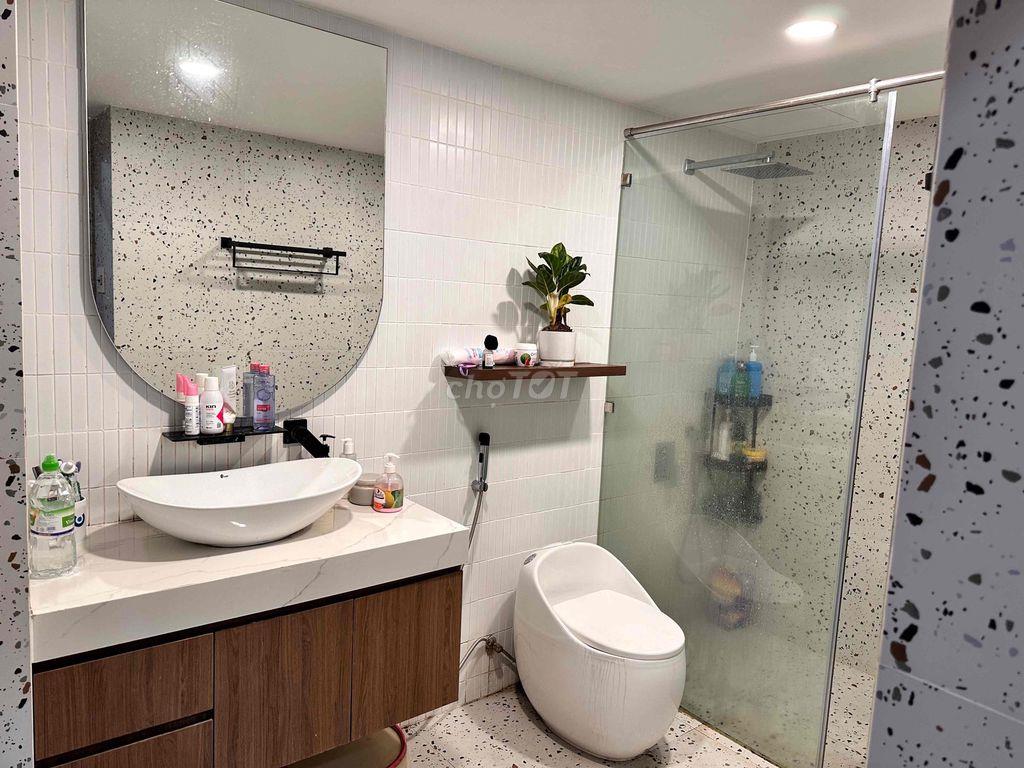 Bán căn hộ chung cư Giai Việt tầng trung