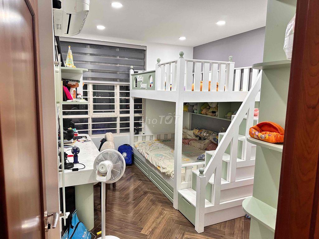 Bán căn hộ chung cư Giai Việt tầng trung