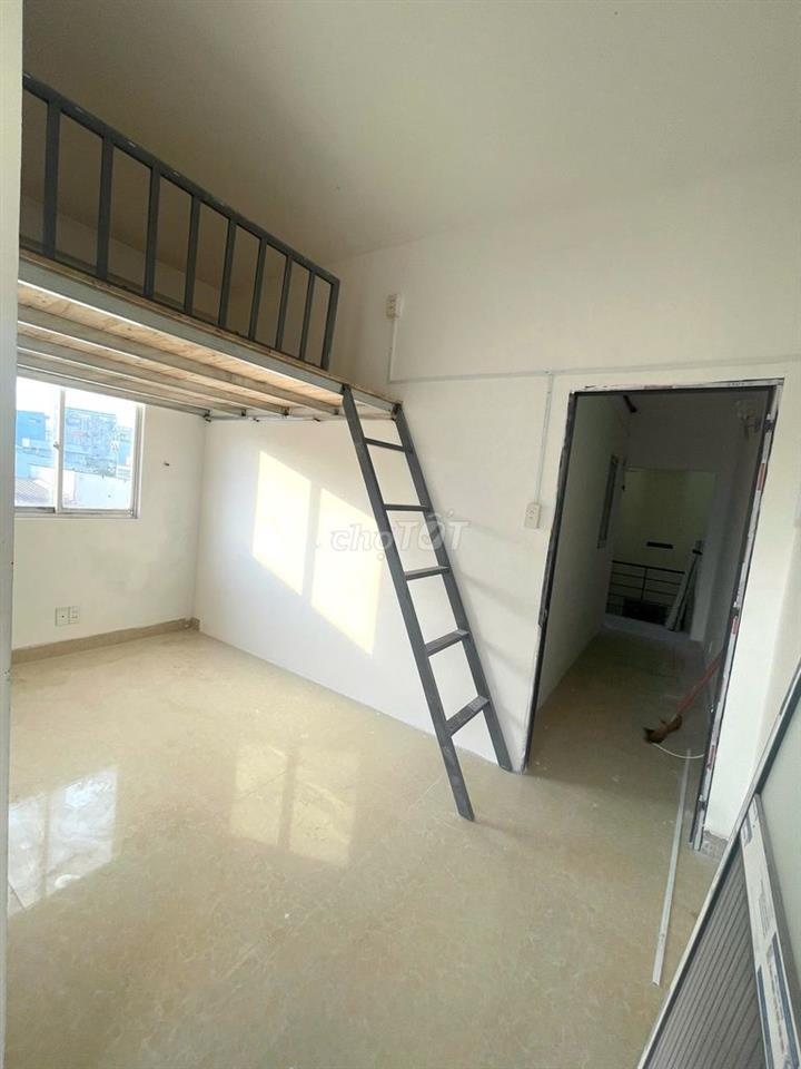 Phòng trọ giá rẻ gần Công viên Làng Hoa