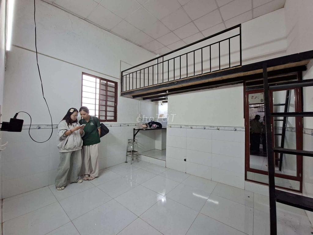Tìm nữ ở ghép