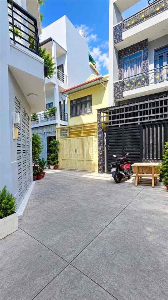 Nhà Mới vào Ở ngay ở kv Quận 7 - phù hợp mọi gia đình