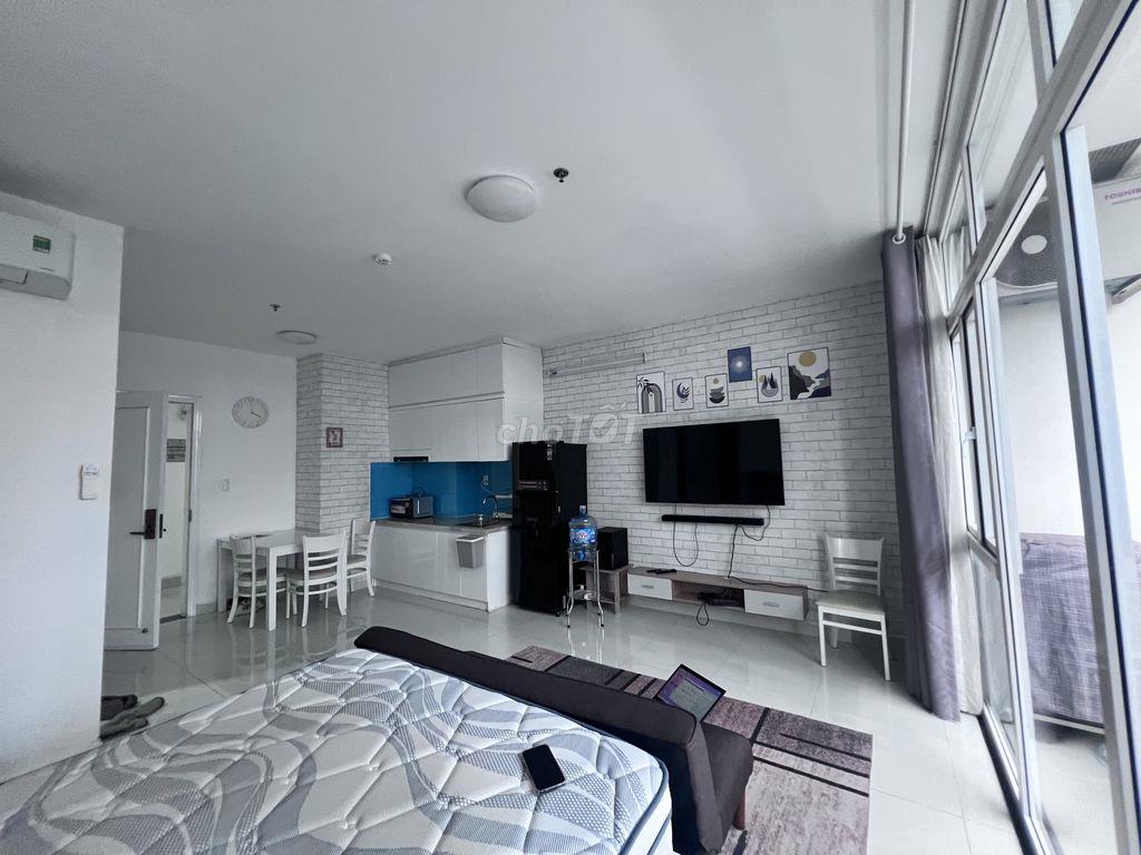 Officetel Block A, Florita Tân Hưng đón khách