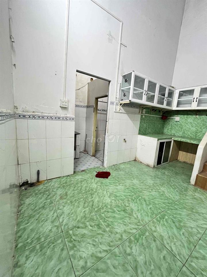 Chính chủ Bán nhà 4 phòng ngủ - lộ xe hơi (Giảm 150 triệu đồng)