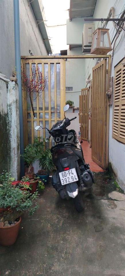 bán đất tặng dãy phòng trọ đang thứ nhập 4-5tr/ tháng