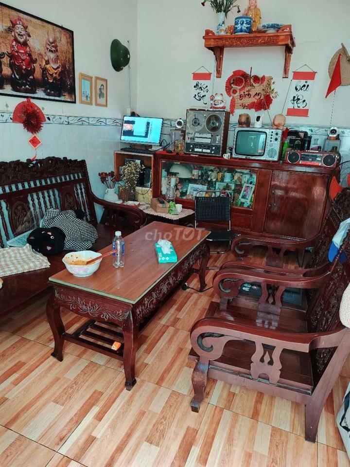bán đất tặng dãy phòng trọ đang thứ nhập 4-5tr/ tháng