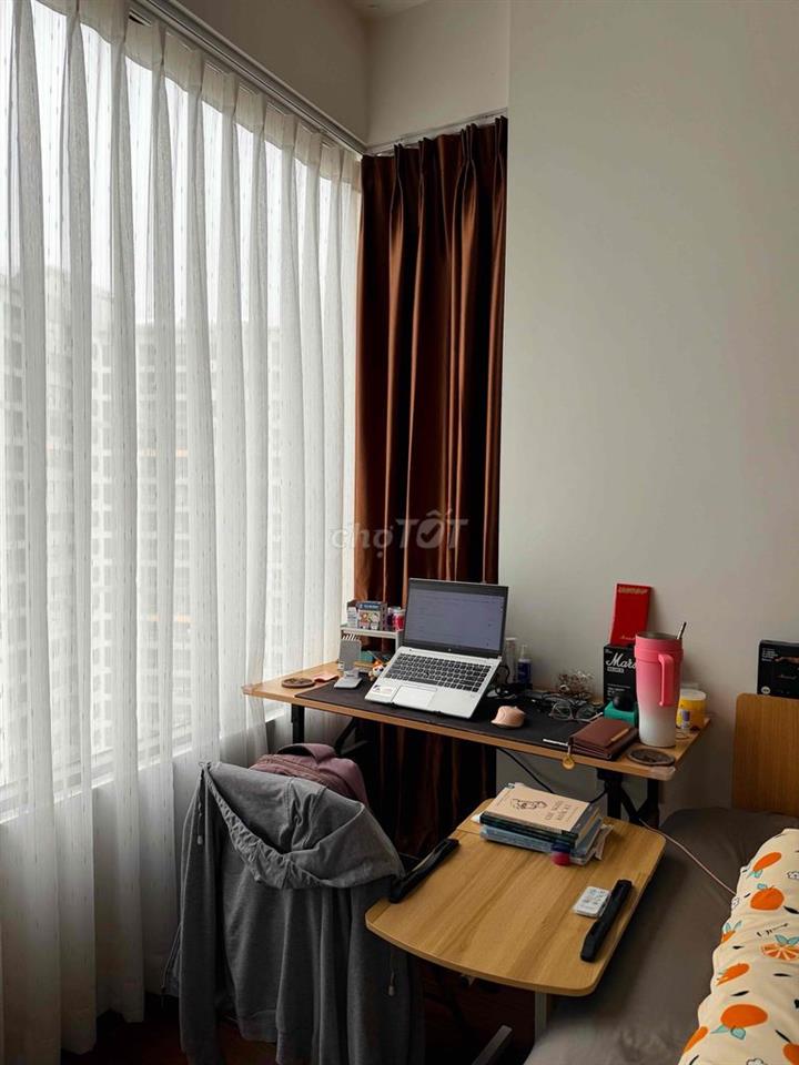Tìm 1 hoặc 2 nữ ở ghép phòng master trong căn góc
