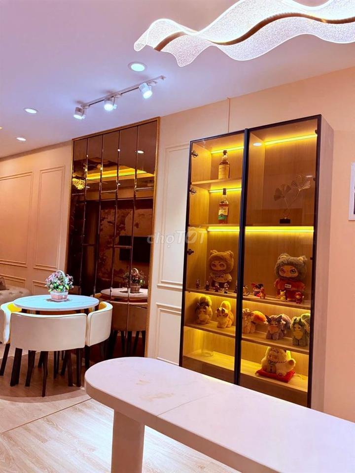 Emerald căn góc view hồ sinh thái + hồ bơi 2pn2vs full nội thất caocấp