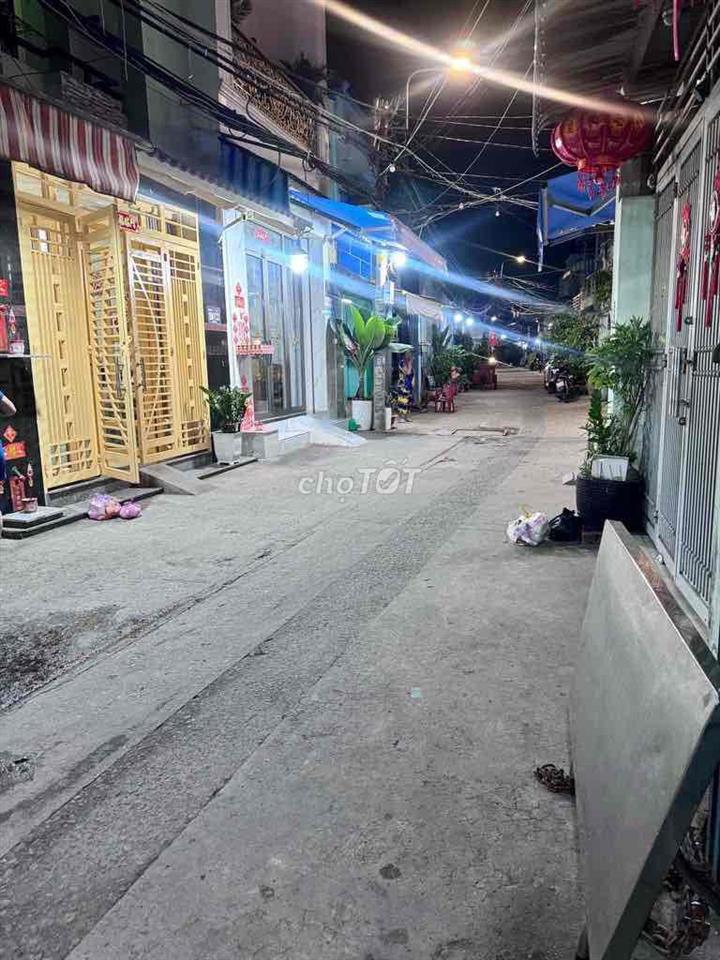 (3 Tỷ 390) Nhà 2 Tầng Hẻm 80 Hoàng Ngân
