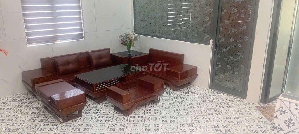 chính chủ cần bán nhà ngay chợ Quan Nam