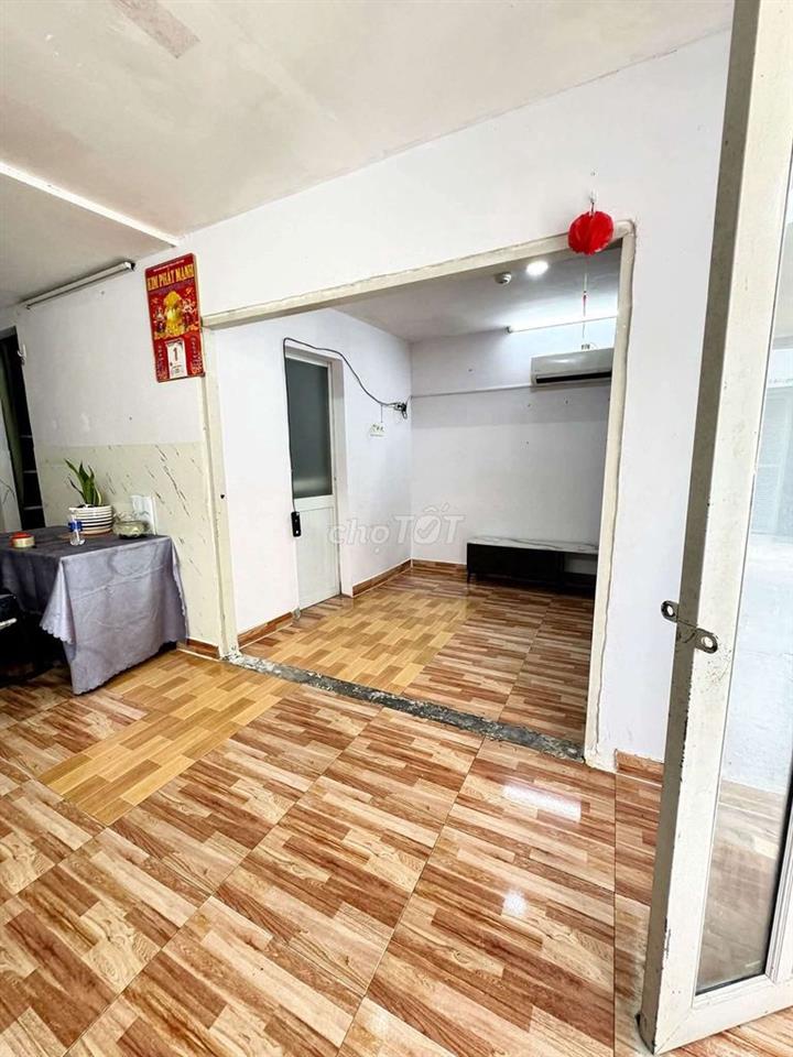 Nhà mặt tiền đường số 1 p16 có nội thất sẵn tiện