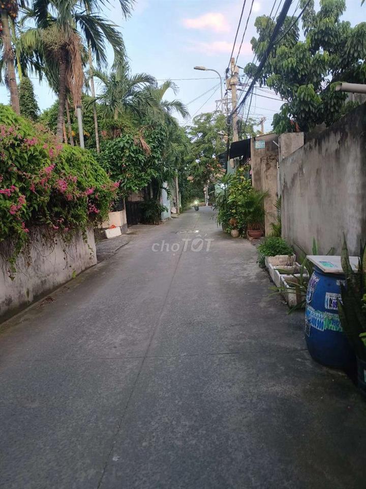 Phòng trọ  mới xây 20m2 có gác rộng Phan Huy Ích
