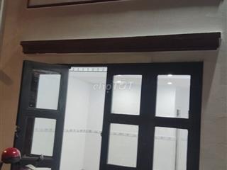 Nhà riêng biệt cần cho ở ghép