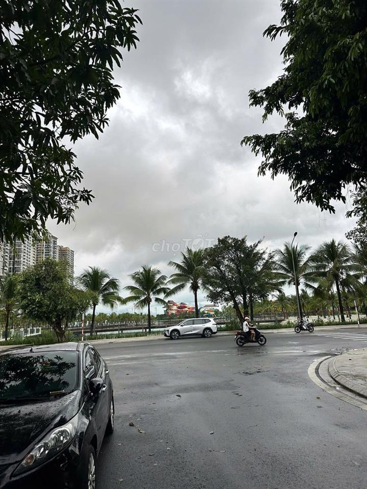 BÁN LIỀN KỀ THE MANHATTAN D9.14 – VINHOMES GRAND PARK
