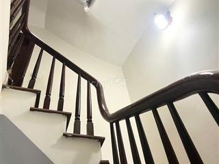 Bán nhà Bằng B Hoàng Liệt, 40.5m² x 5 tầng, ô tô vào nhà